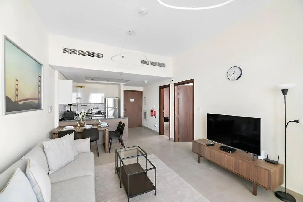 Stylish 1Br Near Metro! Apartment Dubai